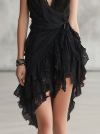 Eléonore | Robe courte noire dos nu à volants et dentelle