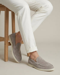 Jean – Mocassins Classiques en Suède Gris Clair