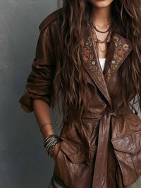 Veste à taille nouée en broderie florale marron bohème